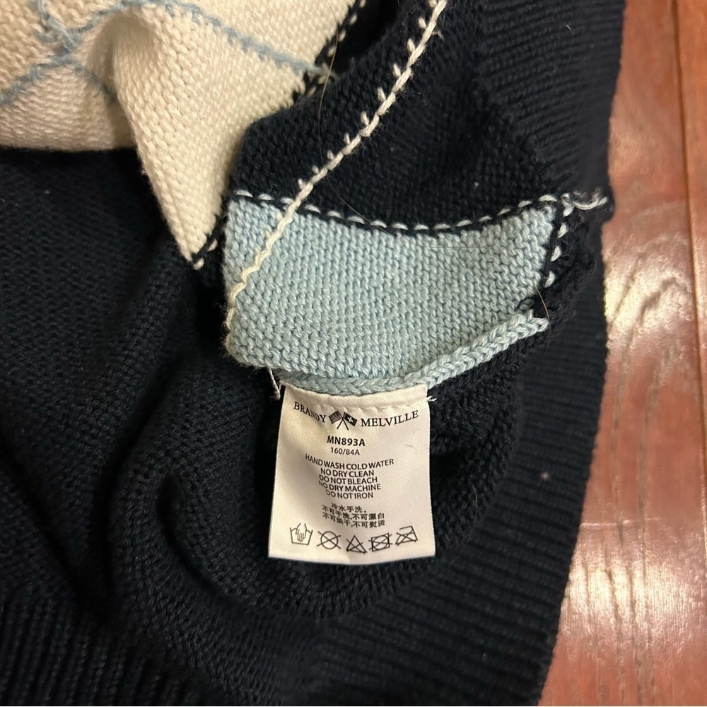Brandy Melville Argyle Crewneck Sweater navy one size 100-% cotton - Picture 8 of 9